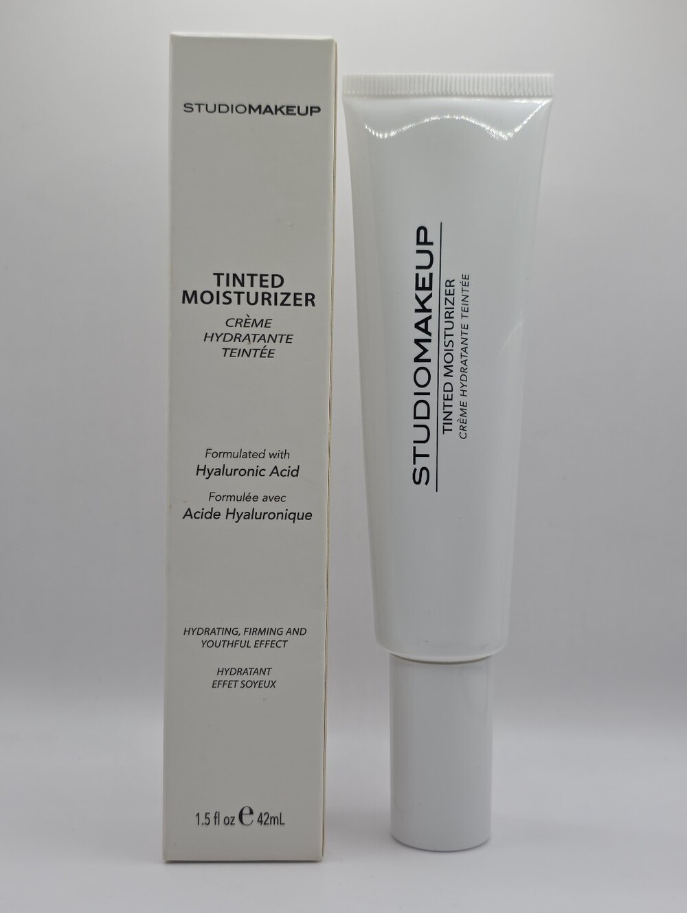 StudioMakeup Tinted Moisturizer in Oat Full Size New in Box